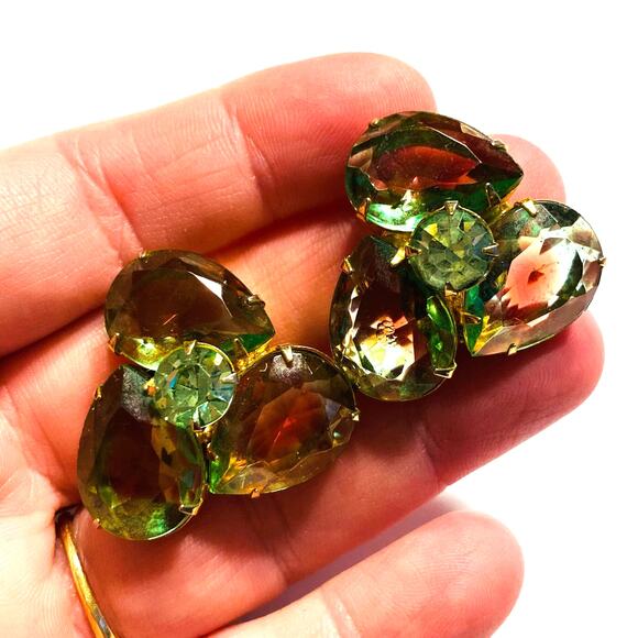 Vintage mid century clip on earrings watermelon green pink glass stones on gold - Picture 5 of 8